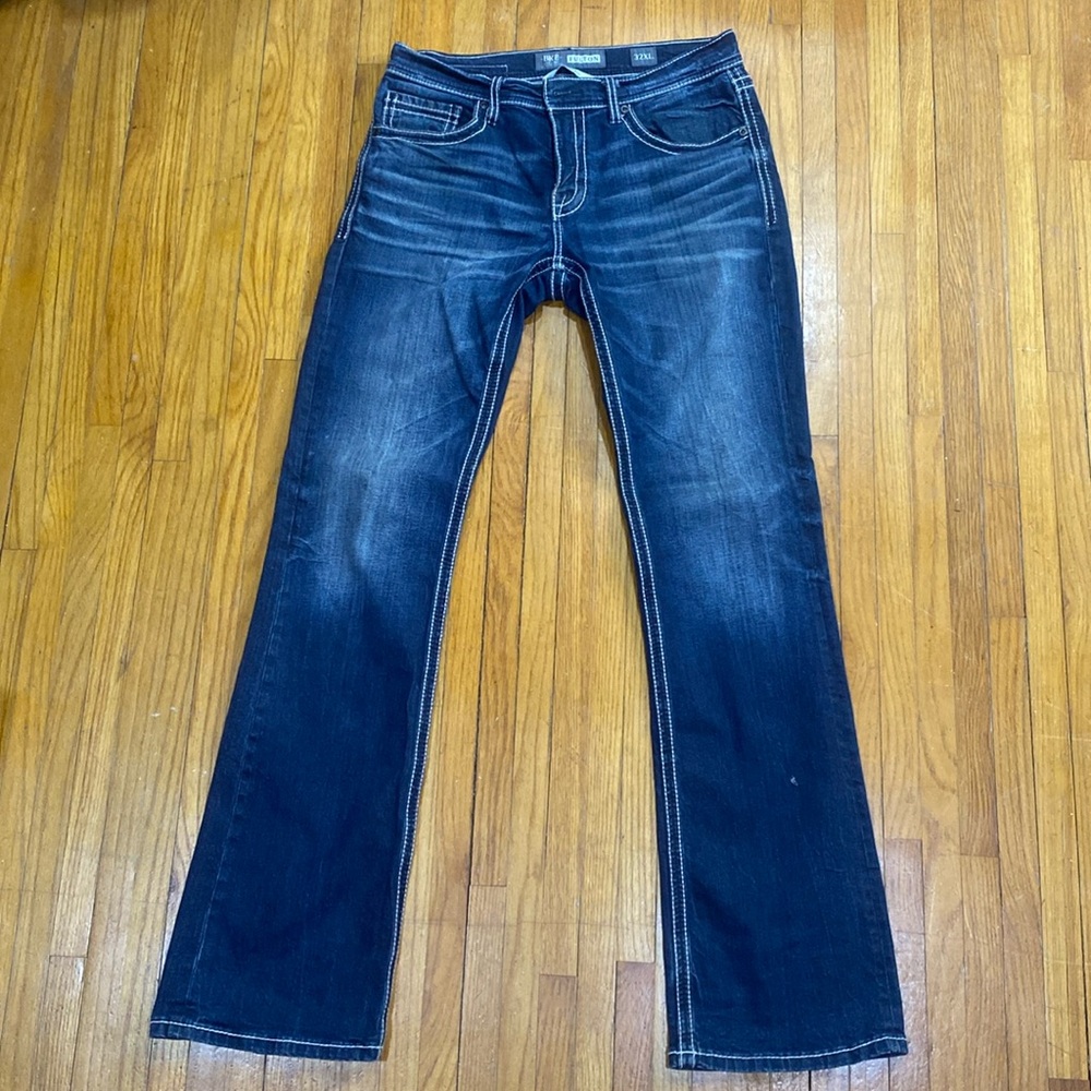 Men’s Buckle Fulton bootleg 32 jeans